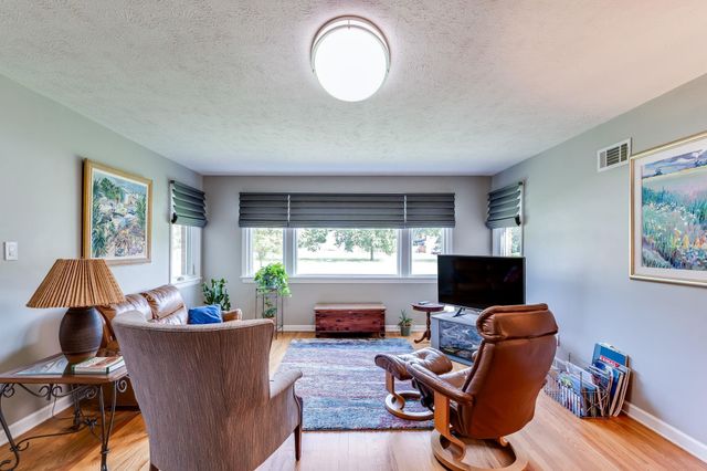 245 N Brookside St, Wichita, KS 67208