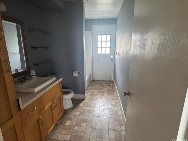1516 Emerson Street 104, Honolulu, HI 96813