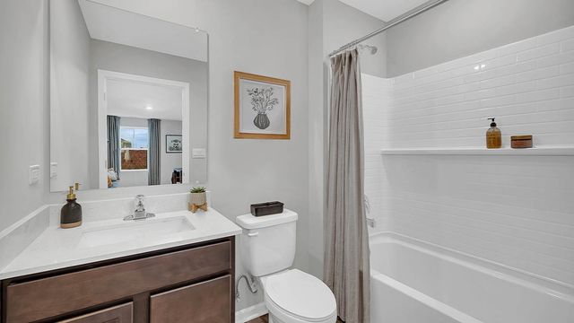5 International Way, Joliet, IL 60436