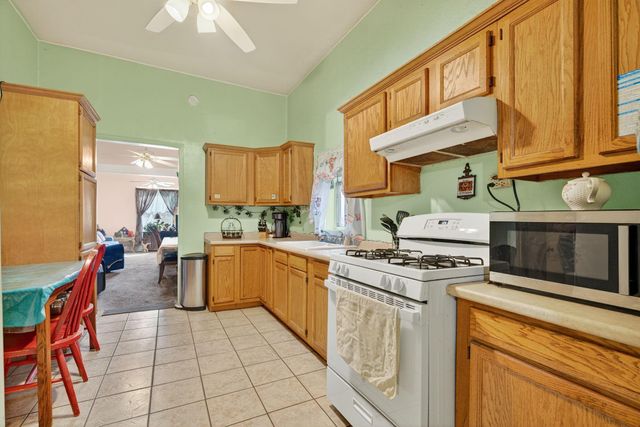 403 E 8th Street, Houston, TX 77007