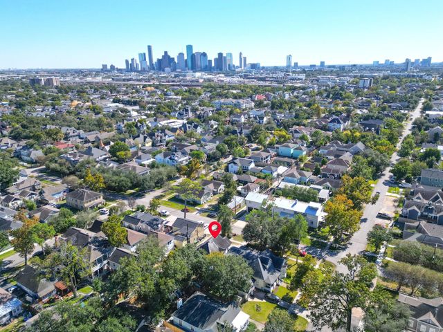 403 E 8th Street, Houston, TX 77007