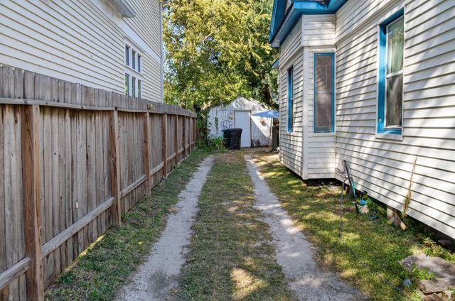 403 E 8th Street, Houston, TX 77007