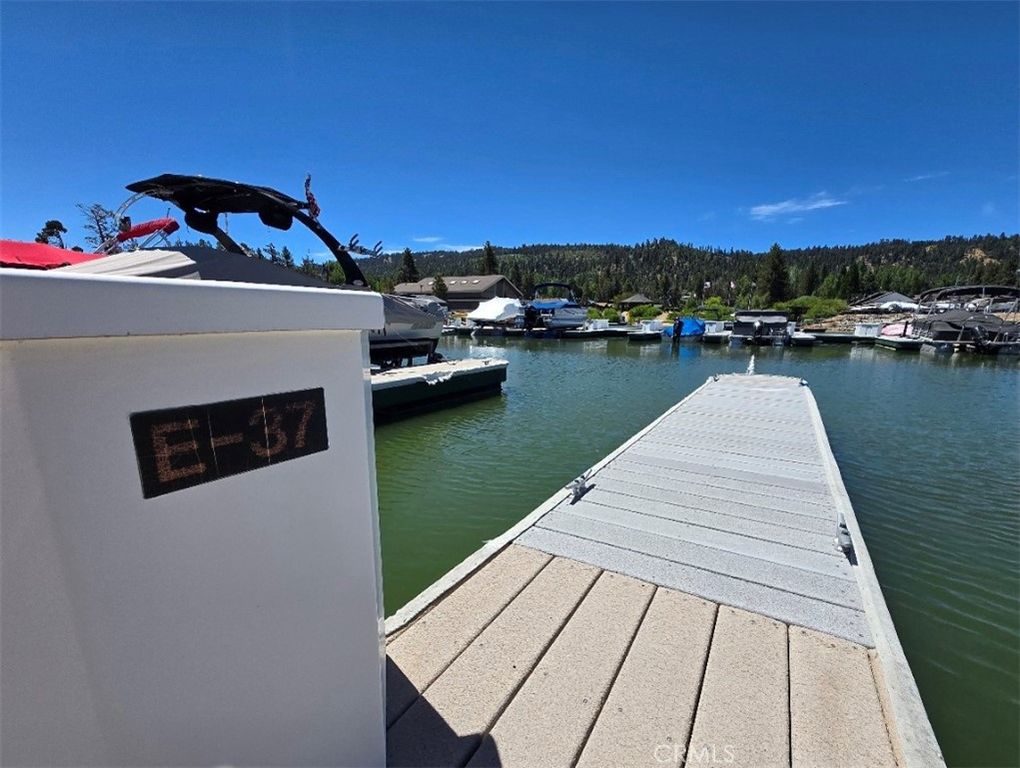 Image 2 of property listing at 400 Pine Knot Blvd E-37, Big Bear Lake, CA 92315