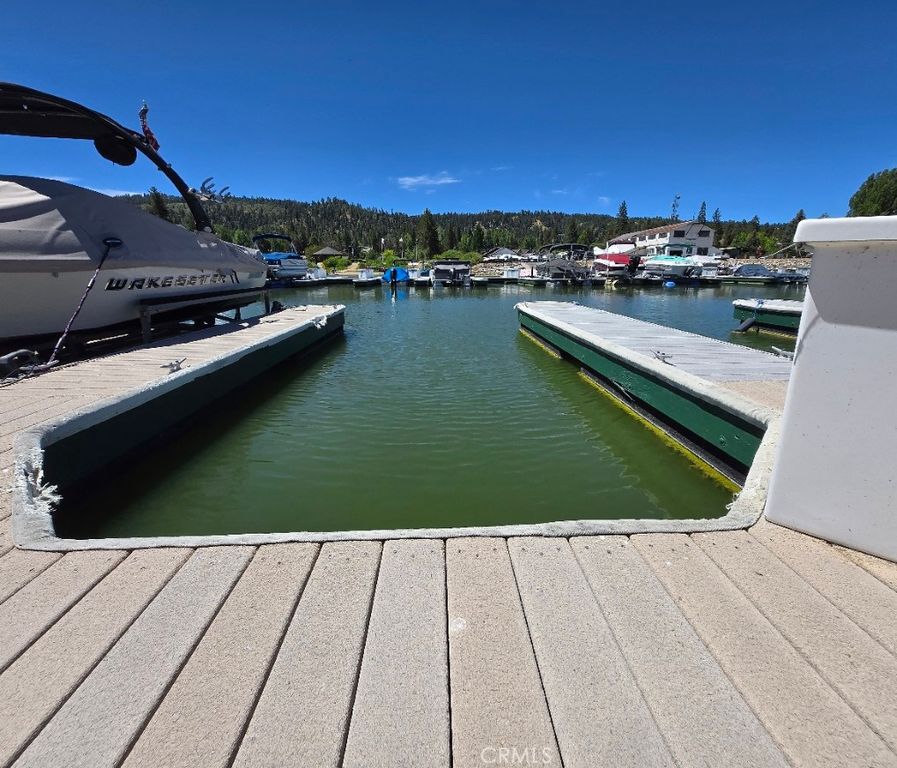 Image 3 of property listing at 400 Pine Knot Blvd E-37, Big Bear Lake, CA 92315