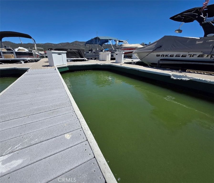 Image 5 of property listing at 400 Pine Knot Blvd E-37, Big Bear Lake, CA 92315