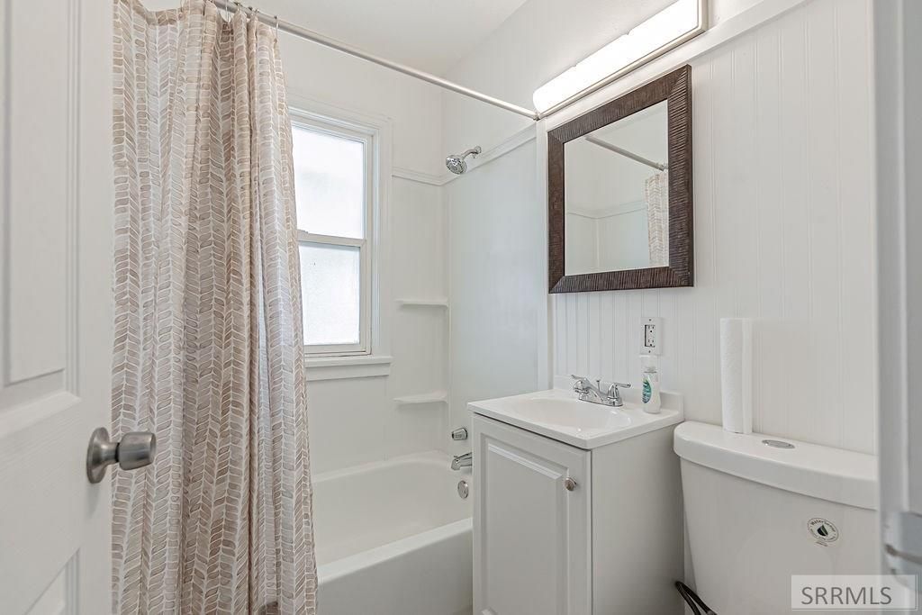 Image 17 of property listing at 1235 Ada Avenue, Idaho Falls, ID 83402