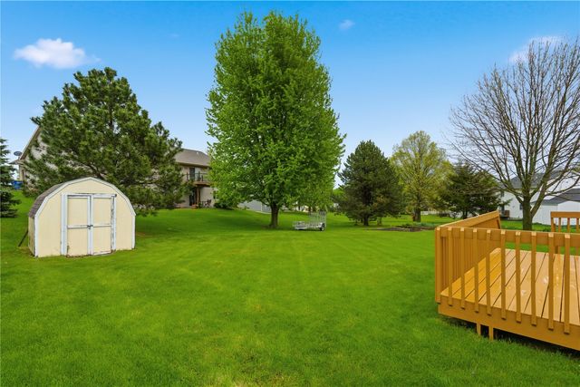 604 Redbird Run, Tiffin, IA 52340