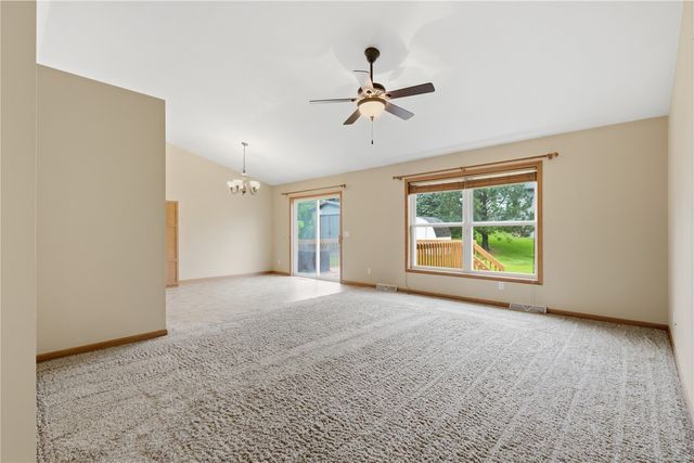 604 Redbird Run, Tiffin, IA 52340