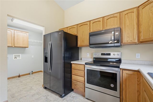 604 Redbird Run, Tiffin, IA 52340