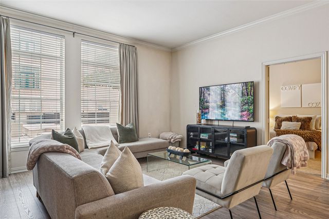 2305 Worthington Street 114, Dallas, TX 75204