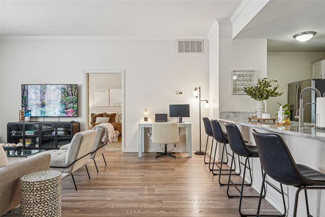 2305 Worthington Street 114, Dallas, TX 75204