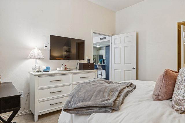 2305 Worthington Street 114, Dallas, TX 75204