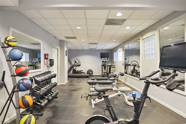 2305 Worthington Street 114, Dallas, TX 75204
