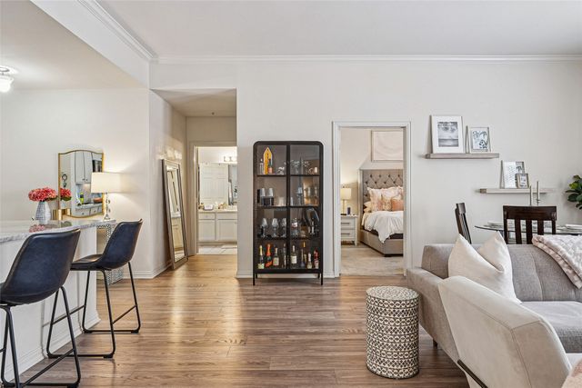 2305 Worthington Street 114, Dallas, TX 75204