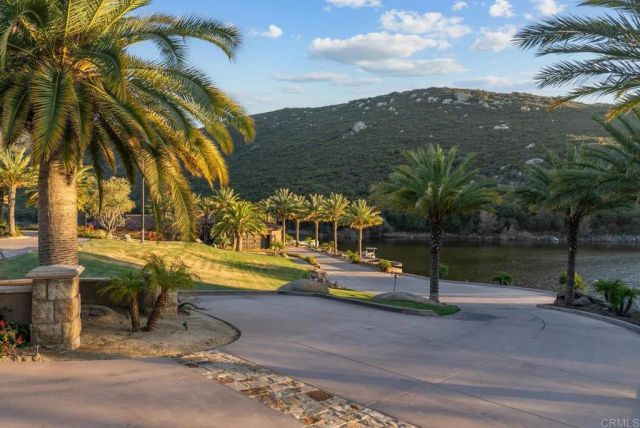 4065 Via Palo Verde Lago, Alpine, CA 91901