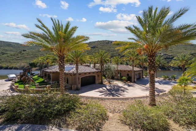 4065 Via Palo Verde Lago, Alpine, CA 91901