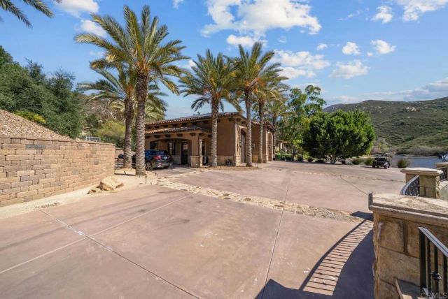 4065 Via Palo Verde Lago, Alpine, CA 91901