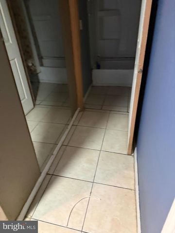 2909 ROYDEN ST, Camden, NJ 08105