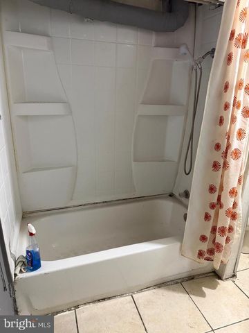 2909 ROYDEN ST, Camden, NJ 08105