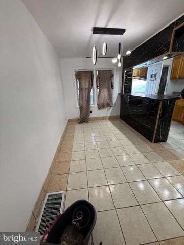 2909 ROYDEN ST, Camden, NJ 08105