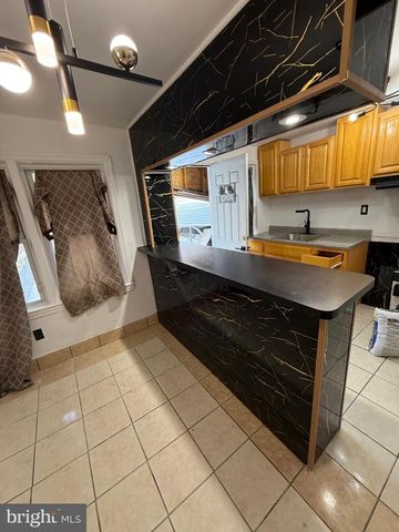 2909 ROYDEN ST, Camden, NJ 08105