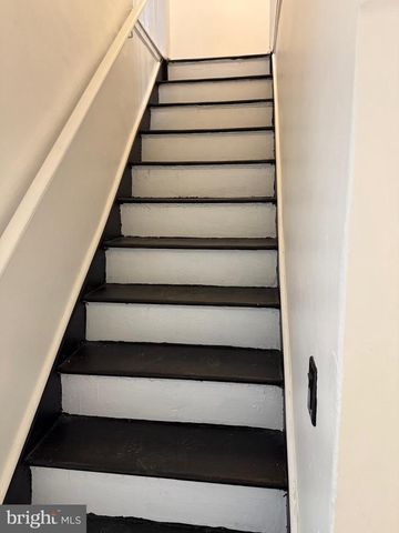 2909 ROYDEN ST, Camden, NJ 08105