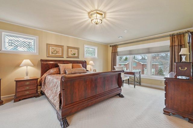 7500 Hillcrest DRIVE, Wauwatosa, WI 53213