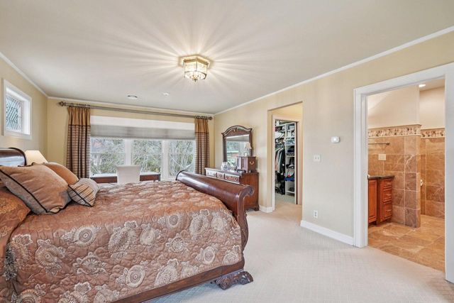 7500 Hillcrest DRIVE, Wauwatosa, WI 53213