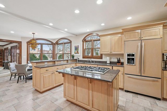 7500 Hillcrest DRIVE, Wauwatosa, WI 53213