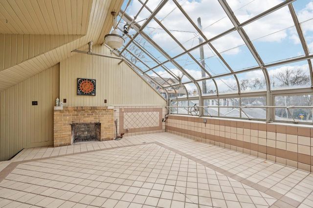 7500 Hillcrest DRIVE, Wauwatosa, WI 53213