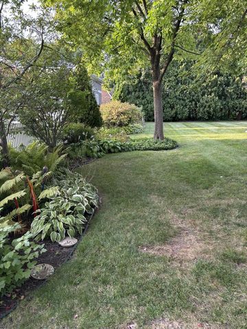 7500 Hillcrest DRIVE, Wauwatosa, WI 53213