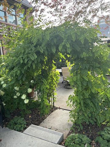 7500 Hillcrest DRIVE, Wauwatosa, WI 53213