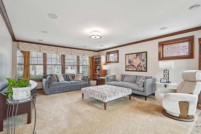 7500 Hillcrest DRIVE, Wauwatosa, WI 53213