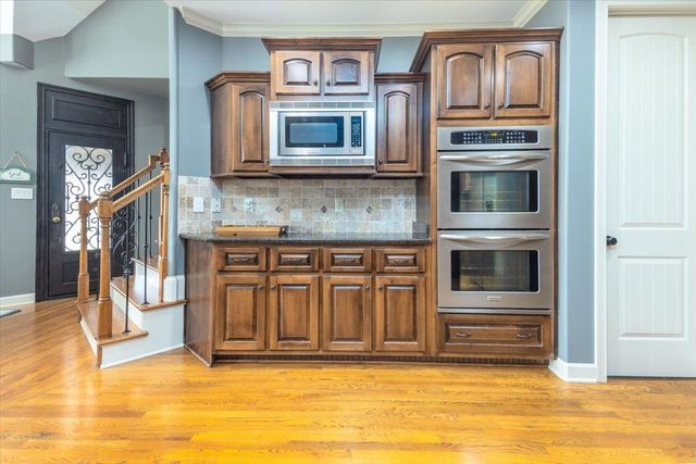 10181 IVY OAK LN, Lakeland, TN 38002