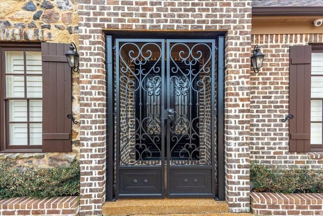 10181 IVY OAK LN, Lakeland, TN 38002