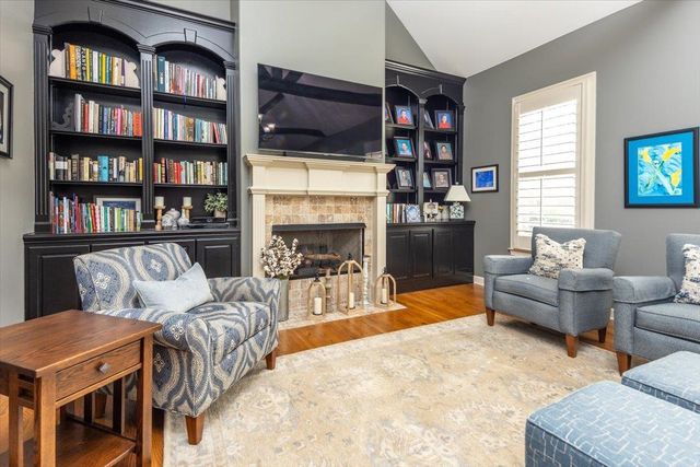 10181 IVY OAK LN, Lakeland, TN 38002