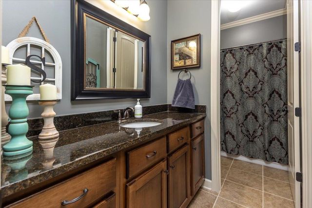 10181 IVY OAK LN, Lakeland, TN 38002