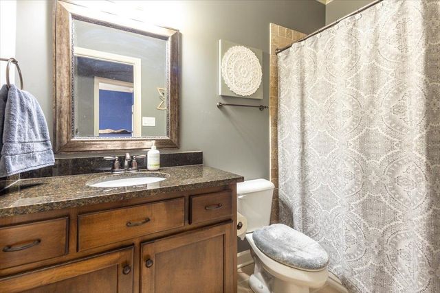 10181 IVY OAK LN, Lakeland, TN 38002