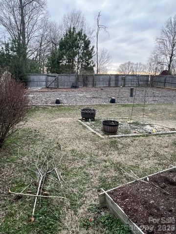 19449 Smith Circle, Cornelius, NC 28031