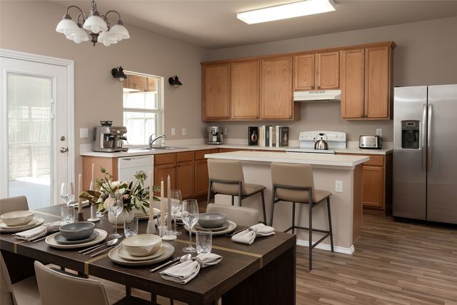 7515 Cresswell Drive, Arlington, TX 76001