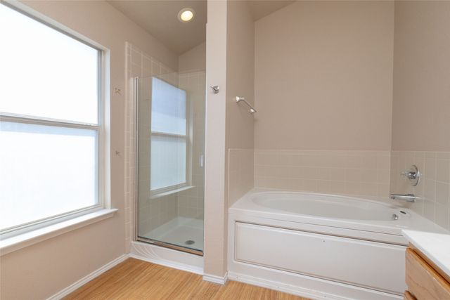 7515 Cresswell Drive, Arlington, TX 76001