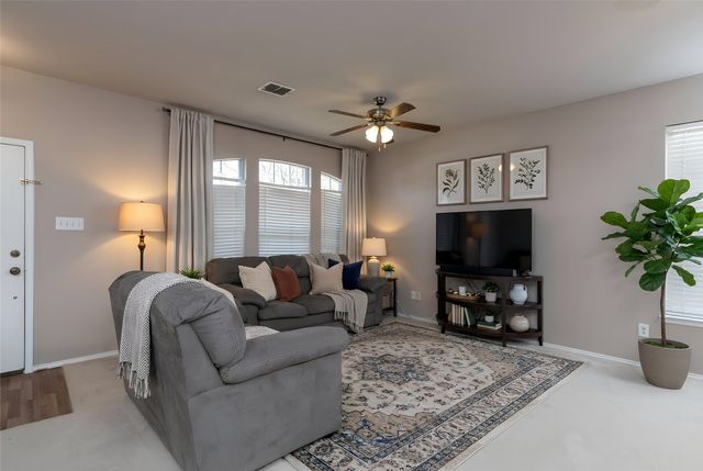 7515 Cresswell Drive, Arlington, TX 76001