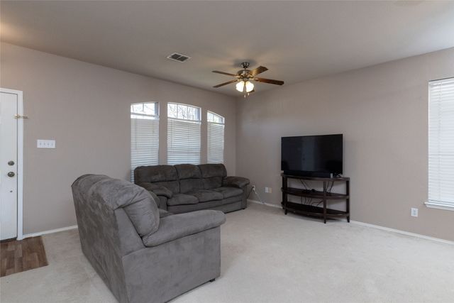 7515 Cresswell Drive, Arlington, TX 76001