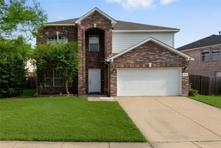 7515 Cresswell Drive, Arlington, TX 76001
