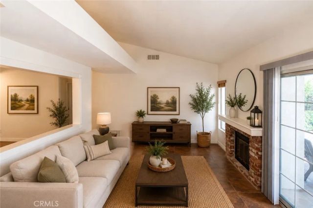 42375 Carino, Temecula, CA 92592