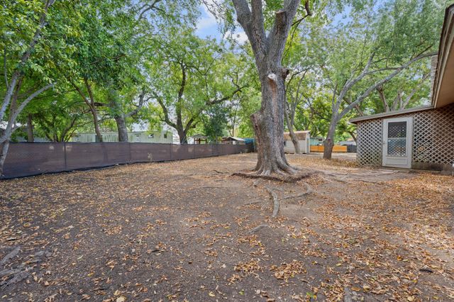 4401 Norwood LN, Austin, TX 78744