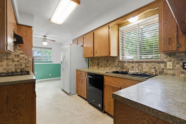 4401 Norwood LN, Austin, TX 78744