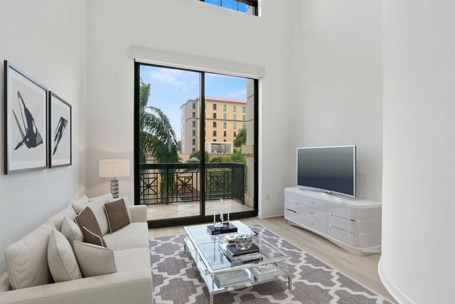 801 S Olive Avenue 211, West Palm Beach, FL 33401