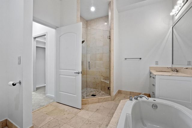 801 S Olive Avenue 211, West Palm Beach, FL 33401