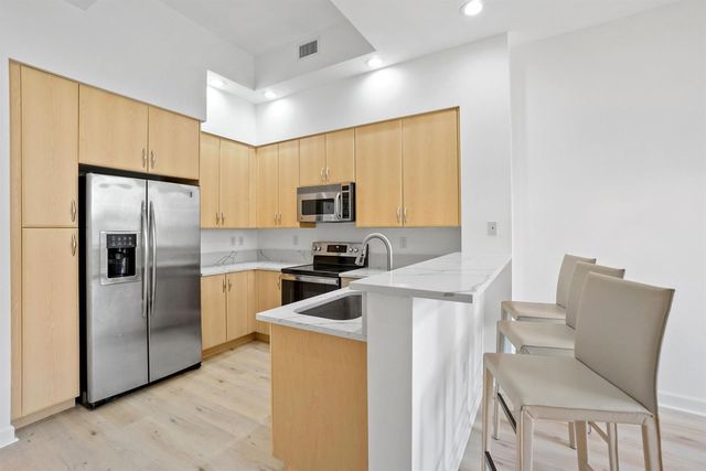 801 S Olive Avenue 211, West Palm Beach, FL 33401